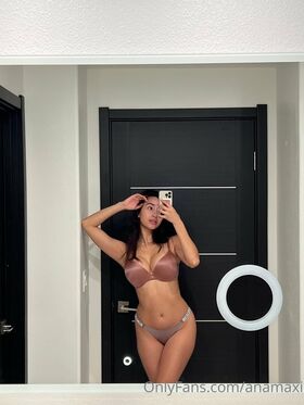 anamaxi Nude Leaks OnlyFans Photo 19
