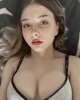 Anastasia Sholocova Nude Leaks OnlyFans Photo 1