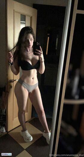 Anastasiia Mut Nude Leaks OnlyFans Photo 4