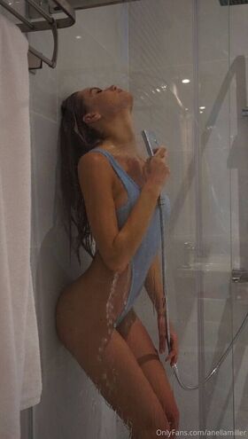 Anella Miller Nude Leaks OnlyFans Photo 18