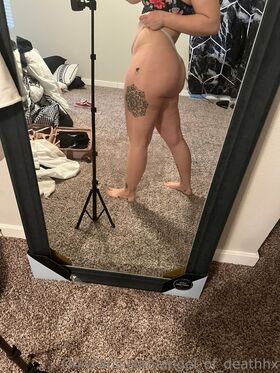 Angel_of_deathhx Nude Leaks OnlyFans Photo 4