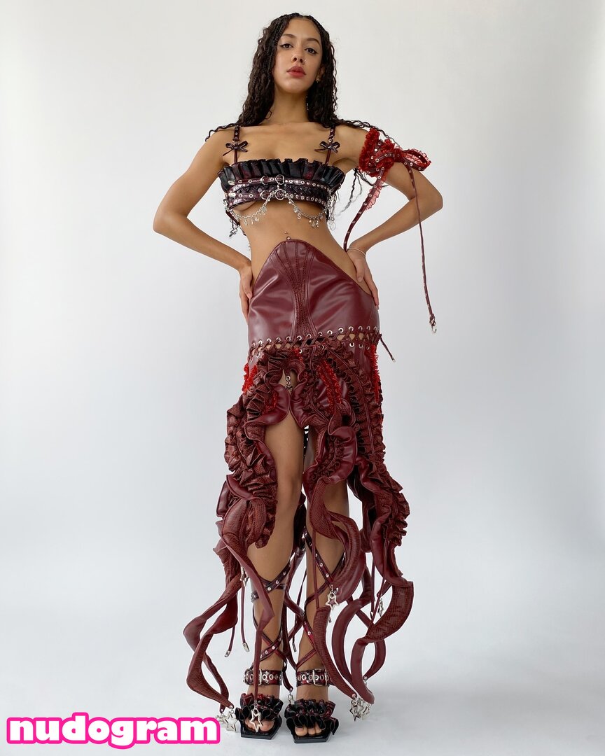 Angel Sophia Macklin  angelmacklinschwartz  angelsophiamacklin  vibeiana  Nude Leaks OnlyFans Photo 39 - Nudogram v2.1