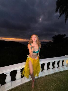 Angela Velotti Nude Leaks OnlyFans Photo 44