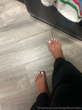 angelfootcakes Nude Leaks OnlyFans Photo 44