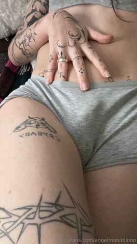 angelmoonbloop Nøgne lækkede OnlyFans foto 29