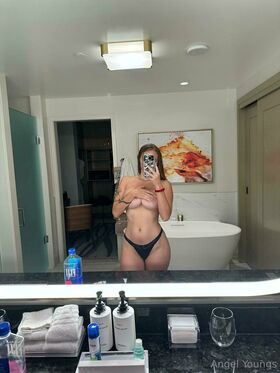 angelyoungsxxx Nude Leaks OnlyFans Photo 37