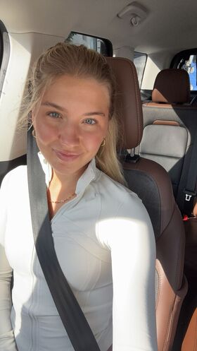 Aniela Leon नग्न लीक OnlyFans फोटो 301