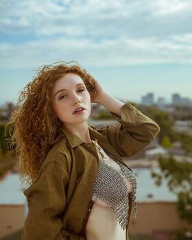 Annalise Basso Nude Leaks OnlyFans Photo 9