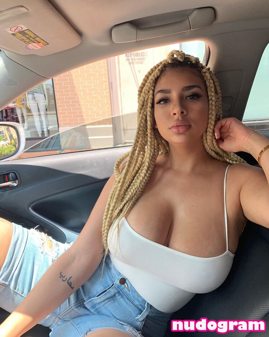 Annamarie Sarai  Annamariesarai  https: Гола изтичане OnlyFans снимка 43  - Nudogram v2.1