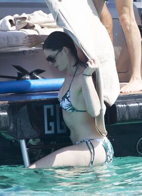 Anne Hathaway Nude Leaks OnlyFans Photo 250