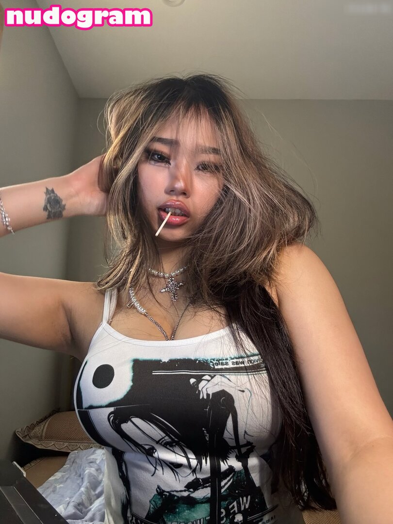 Annie Zheng's daring reveal