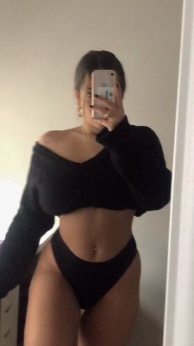 annv19 Photo divulguée nue OnlyFans 4