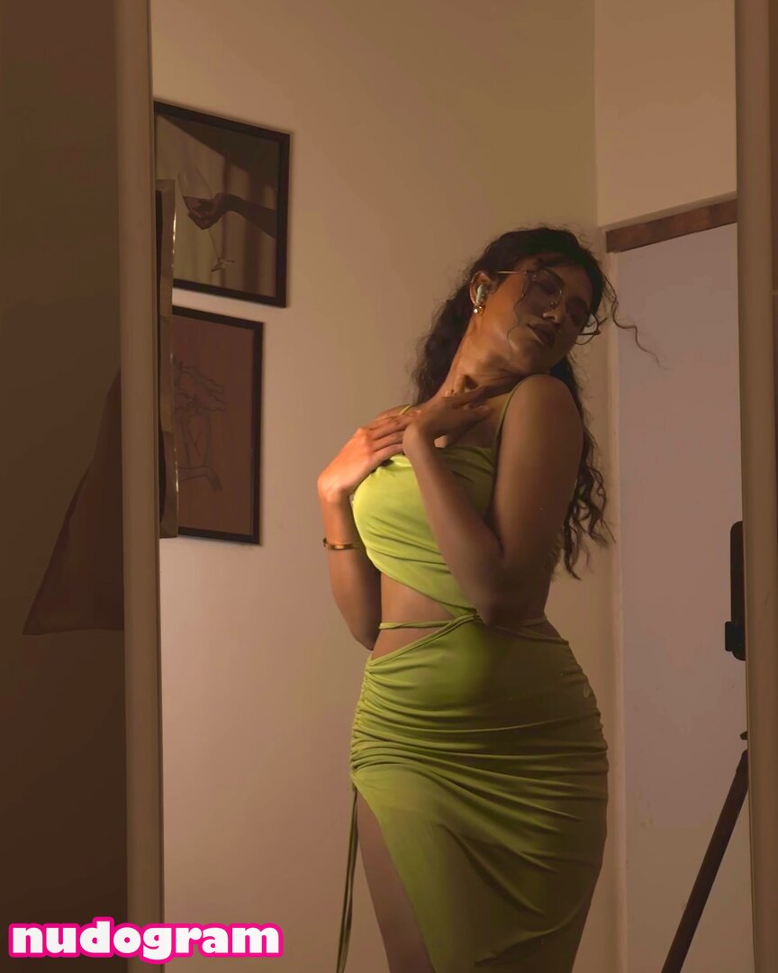 Anushka Singh  Heyy.anu Фото утечки OnlyFans обнаженная №4 - Nudogram v2.1