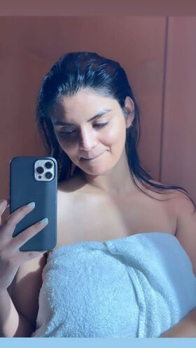 Anveshi Jain Nude Leaks OnlyFans Photo 16
