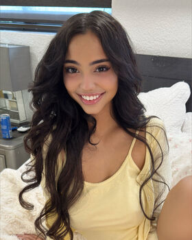 Aria Flores Foto filtrada desnuda de OnlyFans 21