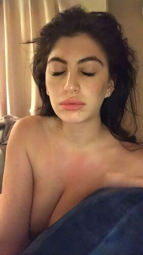Ariana Basseri Nude Leaks OnlyFans Photo 24