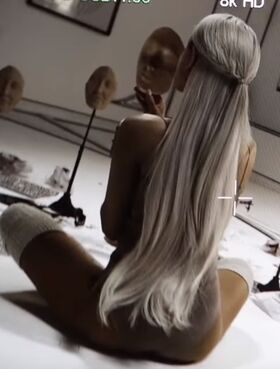 Ariana Grande Nude Leaks OnlyFans Photo 31