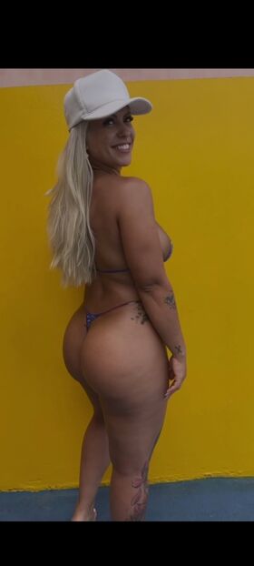 Ariana Silva Nude Leaks OnlyFans Photo 19