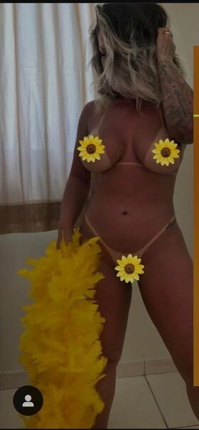 Ariana Silva Nude Leaks OnlyFans Photo 35