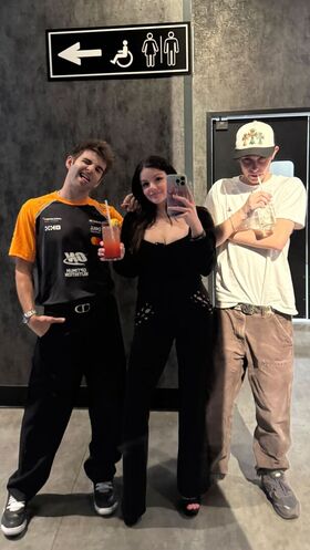 Ariel Winter 유출된 누드 OnlyFans 사진 1172