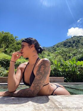 assqueeneva Nude Leaks OnlyFans Photo 7