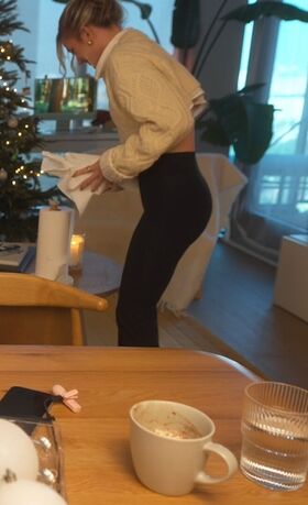 AstaBush Φωτογραφία γυμνής διαρροής OnlyFans 100