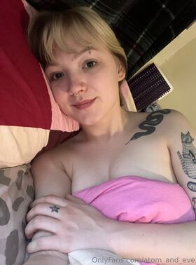 atom_and_eve Nude Leaks OnlyFans Photo 91