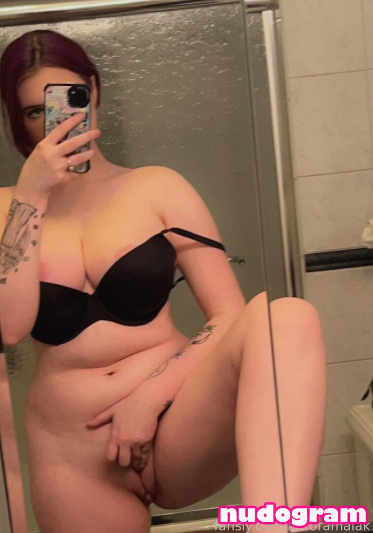 Auroramalak  https:  irresistibleaphrodite  legallyspoodie  princess- malak Фото утечки OnlyFans обнаженная №48 - Nudogram v2.1