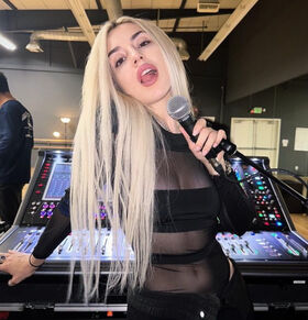 Ava Max Nude Leaks OnlyFans Photo 202