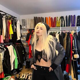 Ava Max Nude Leaks OnlyFans Photo 290
