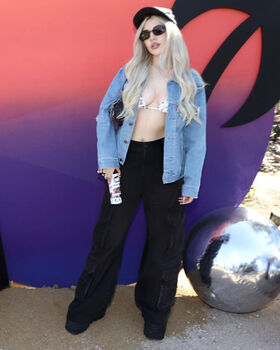 Ava Max Nude Leaks OnlyFans Photo 367