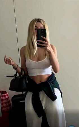 Ava Max