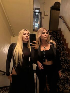 Ava Max Çıplak Sızdırılmış OnlyFans Fotoğrafı 958