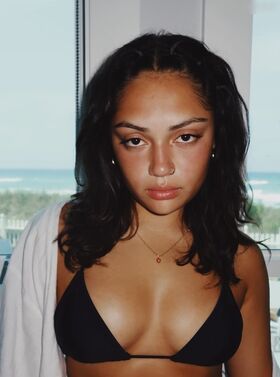 Avani Nude Leaks OnlyFans Photo 4