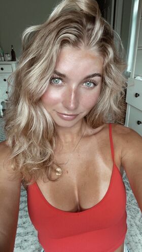 Avery Sickeri Nude Leaks OnlyFans Photo 19