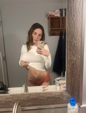 averyfoxx Nøgne lækkede OnlyFans foto 14