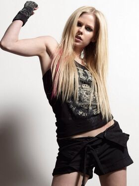 Avril Lavigne Nude Leaks OnlyFans Photo 43