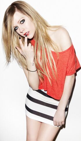 Avril Lavigne Nude Leaks OnlyFans Photo 67
