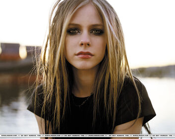Avril Lavigne Nude Leaks OnlyFans Photo 194