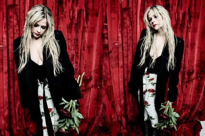 Avril Lavigne Nude Leaks OnlyFans Photo 198