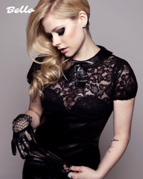 Avril Lavigne Nude Leaks OnlyFans Photo 243