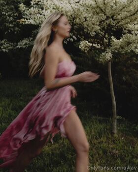 aylav Foto trapelata OnlyFans nuda 102