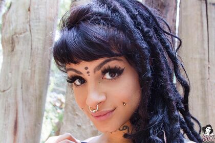 Azzizeh Fotografie scursă ilegal OnlyFans dezbrăcată 27