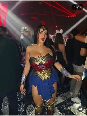 Baelib Гола изтичане OnlyFans снимка 158