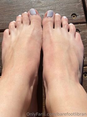 barefootlibran Nude Leaks OnlyFans Photo 8