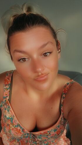 Basedmama Fotografie scursă ilegal OnlyFans dezbrăcată 21