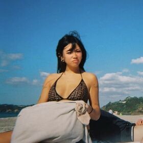 Beabadoobee 유출된 누드 OnlyFans 사진 32