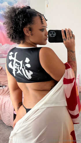 beeuzui 유출된 누드 OnlyFans 사진 4