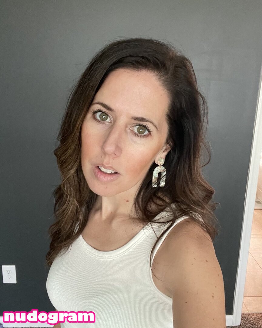 Bekah Slider  bekahslider  https: Фото утечки OnlyFans обнаженная №19 -  Nudogram v2.1