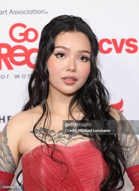 Bella Poarch नग्न लीक OnlyFans फोटो 1144